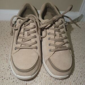 Billy Men's Beige Comfort Low Sneakers Sz 9.5